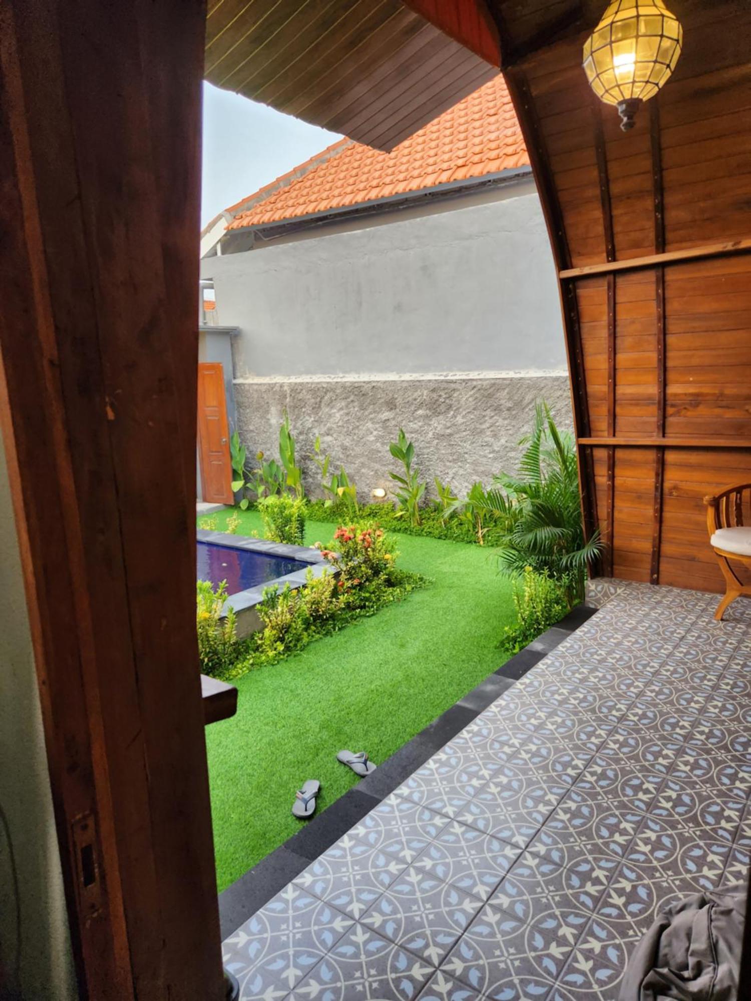 ホテル The Jineng,S Sanur エクステリア 写真